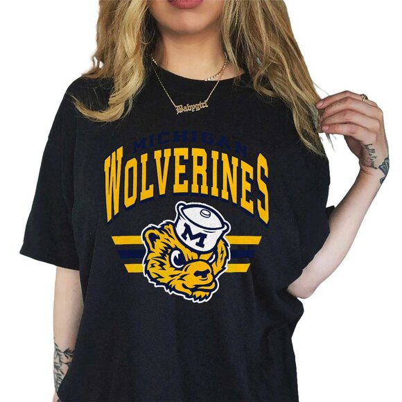 Retro College Vibes T-Shirt – Game Day Style for Sports Fans - Picture 1 of 2